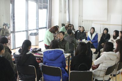 新时代模特课堂 化妆技巧你值得学习