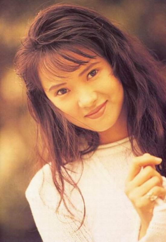 美女明星的少女时代 今昔对比照让人感慨