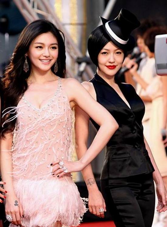 美女明星的少女时代 今昔对比照让人感慨