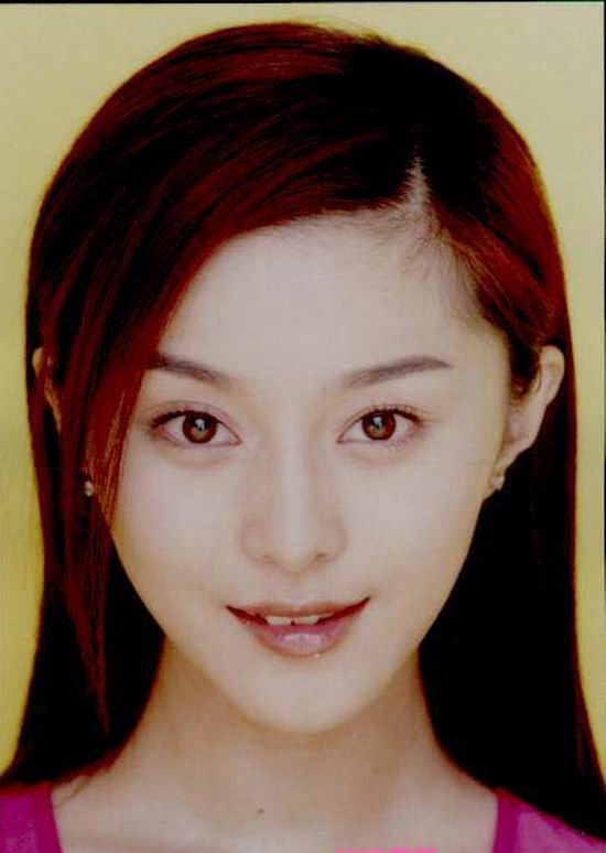 美女明星的少女时代 今昔对比照让人感慨